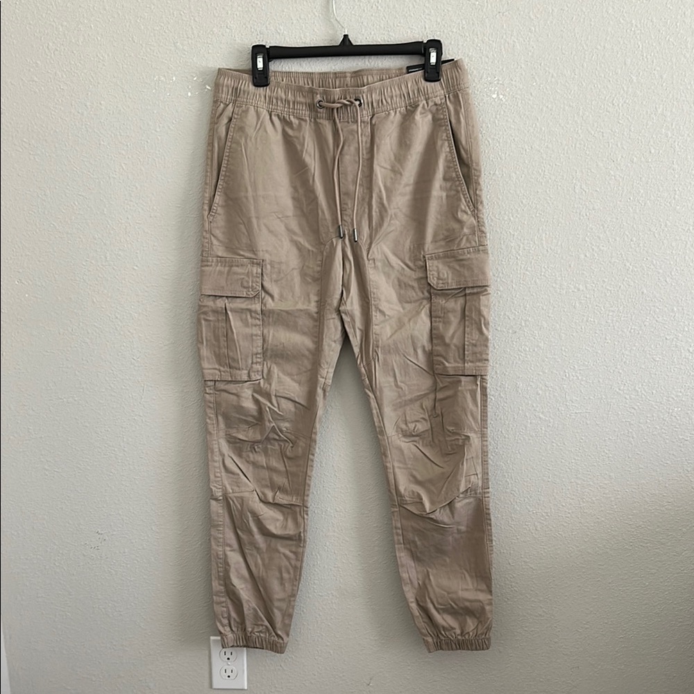 Men's  CSG Tan Cargo Pants medium NWT
